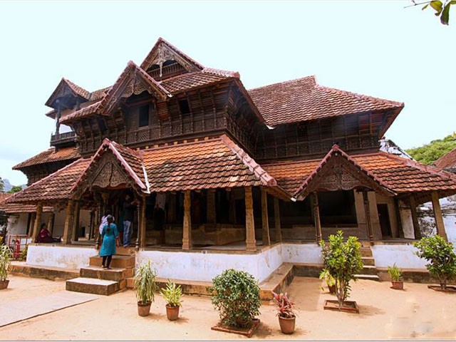 Padmanabhapuram Palace: historical monuments of kerala