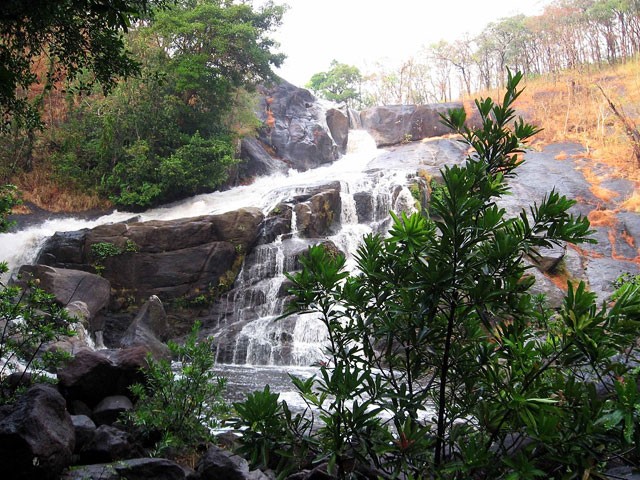 Meenmutty-waterfalls