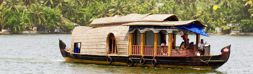 kollam houseboat tour